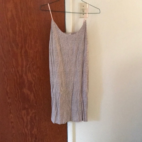 H&M Dresses & Skirts - Pink midi dress by H&M